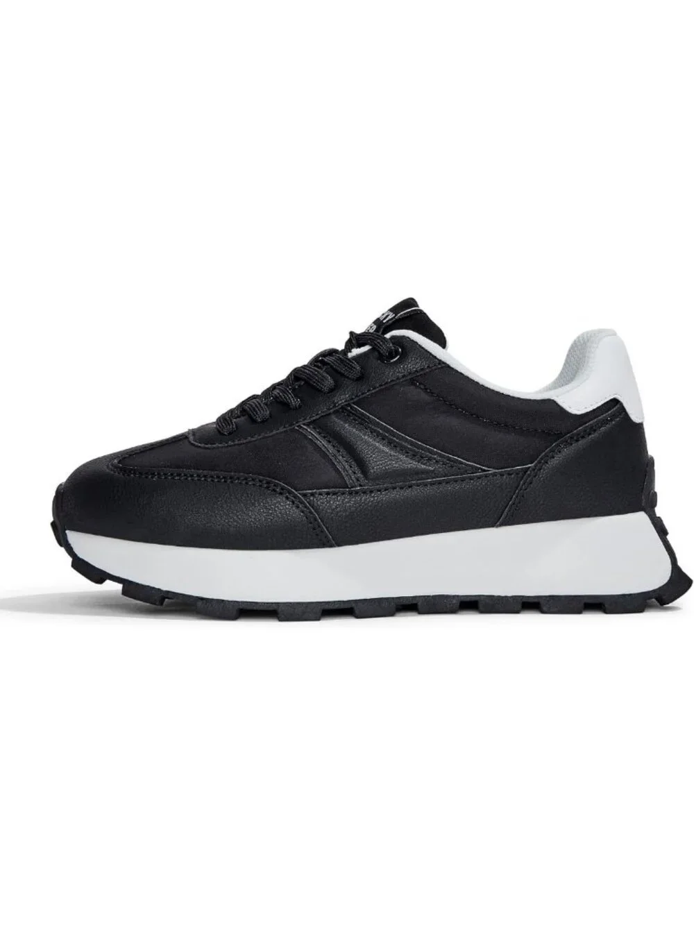 Retro Platform Sneakers for Women | Chunky Lace-up Trainers for Walking